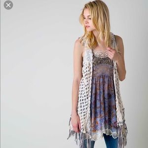 Gimmicks by BKE Size S Tunic 💜❗️READ❗️